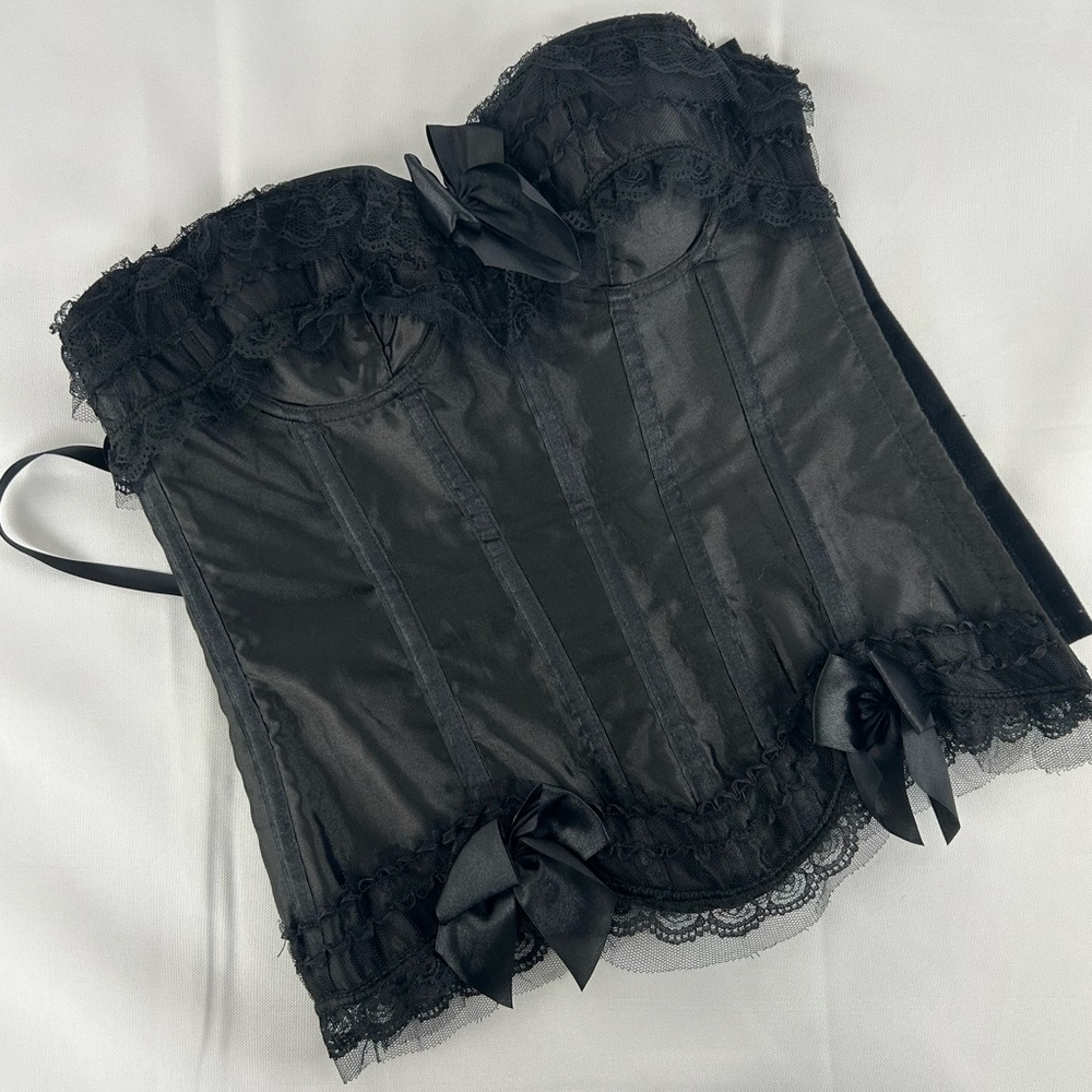 Vintage Daisy Black Corset